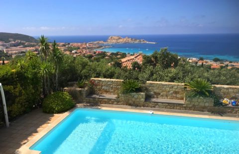 Villa de 266 m² avec vue mer et piscine