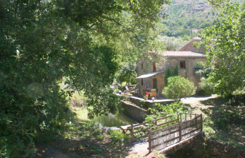 Moulin en pierres ancien