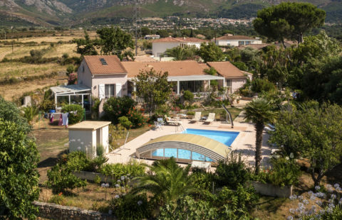 Belle villa au calme avec piscine Calenzana Plaine